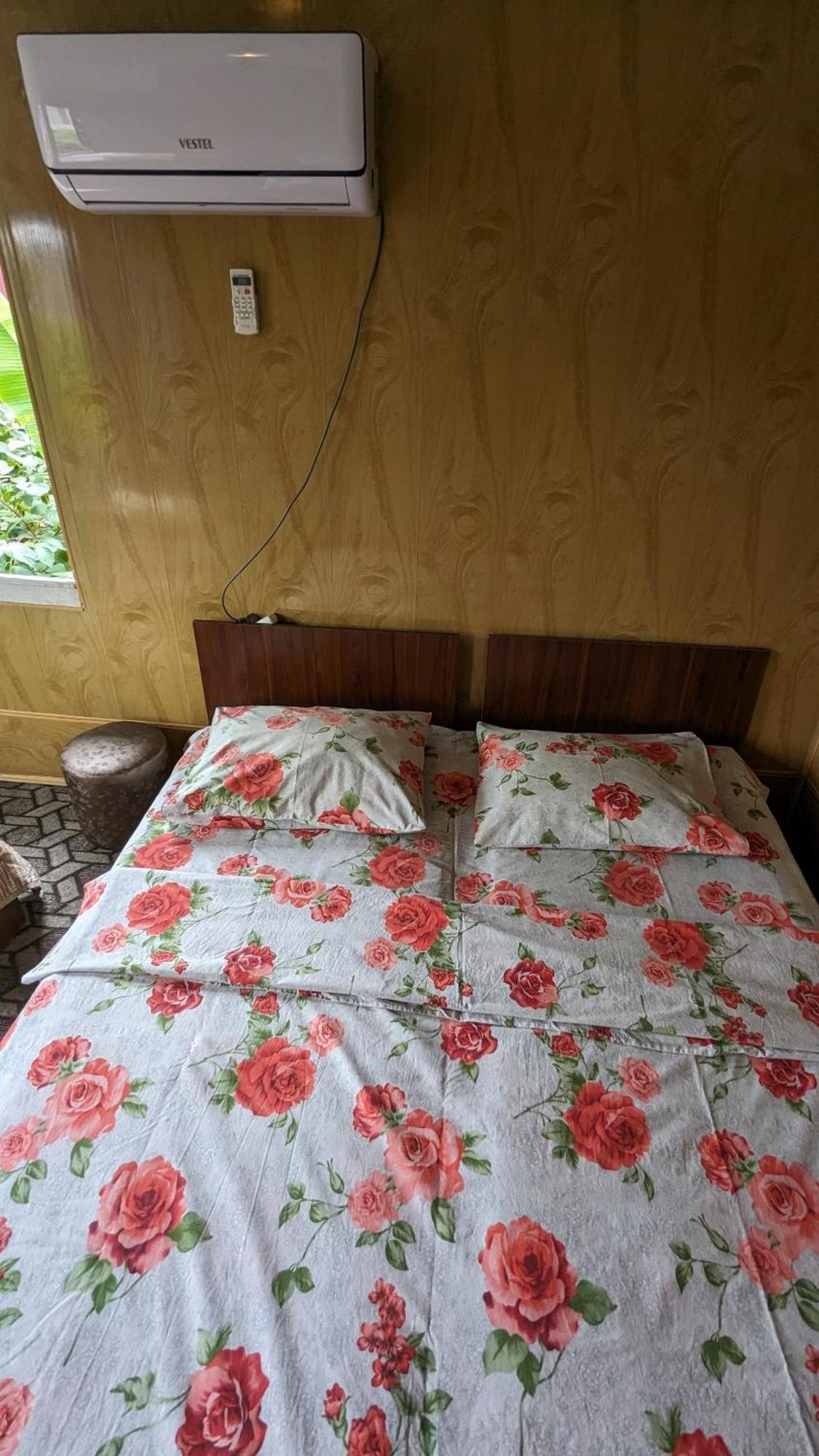 Mano'S Guest House 科布列季 外观 照片