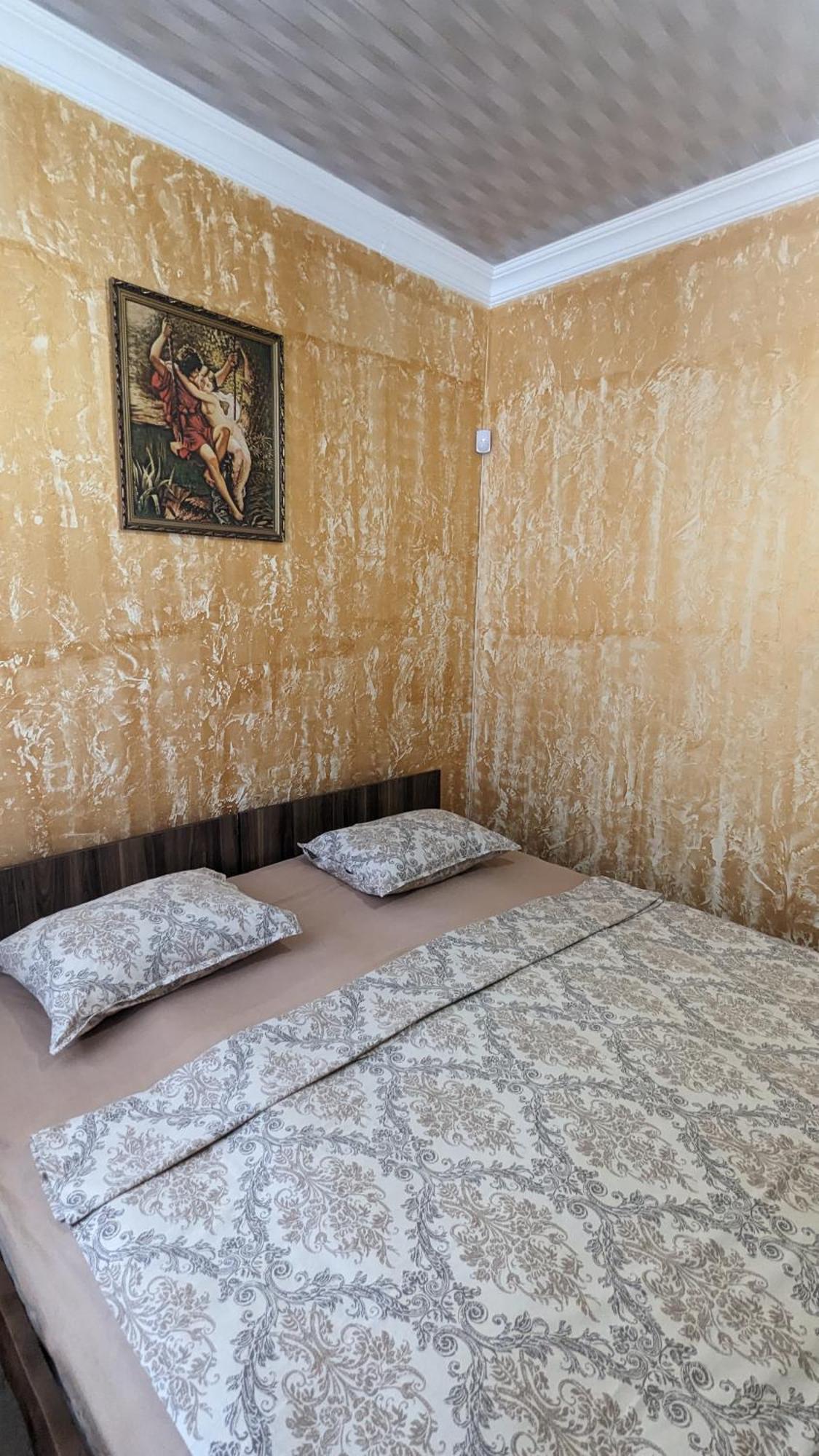 Mano'S Guest House 科布列季 外观 照片