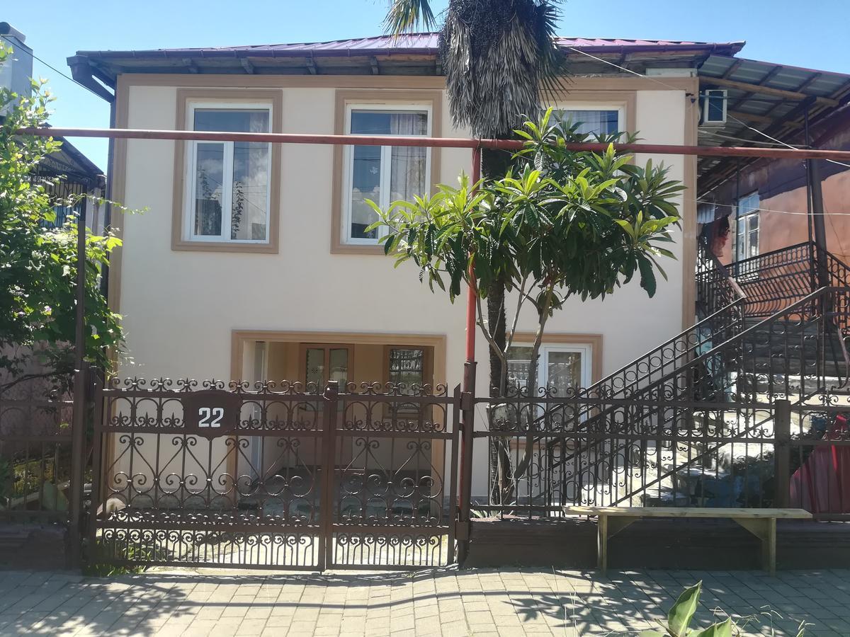 Mano'S Guest House 科布列季 外观 照片